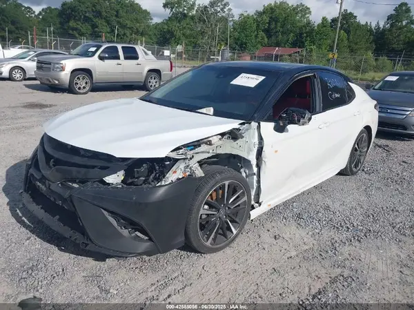4T1K61AK2LU379699 2020 TOYOTA CAMRY - Image 2