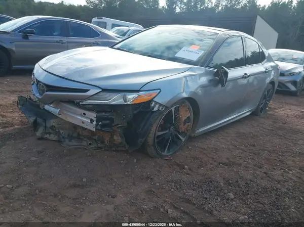 4T1K61AK2LU379878 2020 TOYOTA CAMRY - Image 2