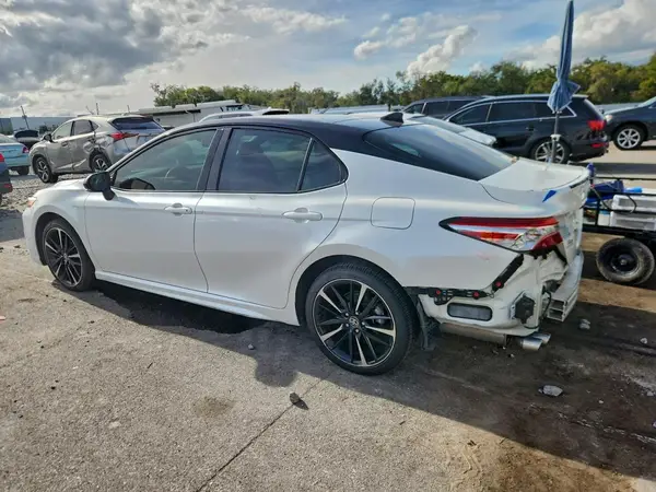 4T1K61AK2LU380075 2020 TOYOTA CAMRY - Image 2
