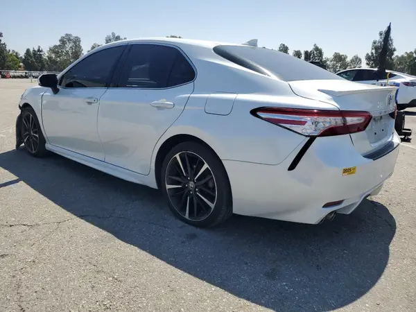 4T1K61AK2LU504541 2020 TOYOTA CAMRY - Image 2