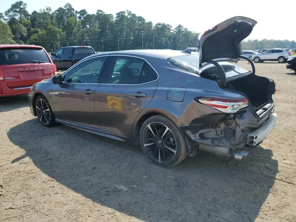 4T1K61AK2LU891768 2020 TOYOTA CAMRY - Image 2