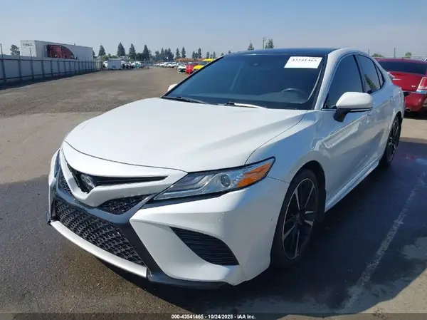 4T1K61AK2LU960426 2020 TOYOTA CAMRY - Image 2