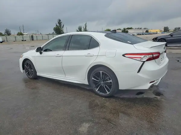 4T1K61AK2LU979204 2020 TOYOTA CAMRY - Image 2