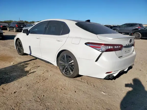 4T1K61AK2LU998058 2020 TOYOTA CAMRY - Image 2