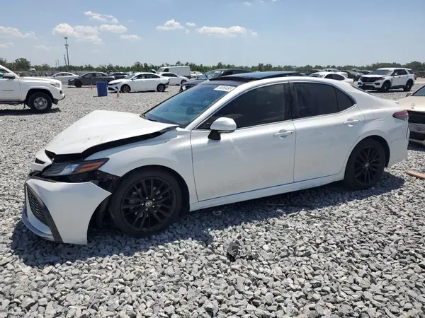 4T1K61AK2MU418583 2021 TOYOTA CAMRY - Image 1