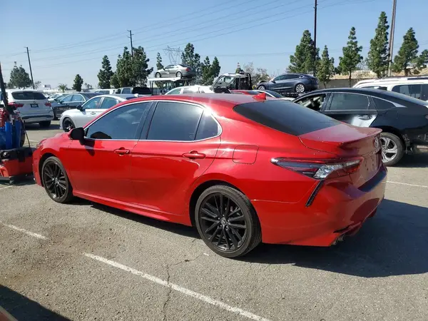 4T1K61AK2MU450126 2021 TOYOTA CAMRY - Image 2