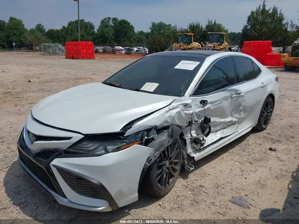 4T1K61AK2MU525973 2021 TOYOTA CAMRY - Image 2