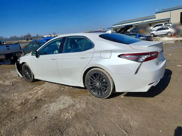 4T1K61AK2MU528937 2021 TOYOTA CAMRY - Image 2