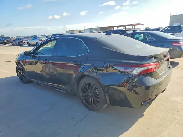 4T1K61AK2MU530459 2021 TOYOTA CAMRY - Image 2