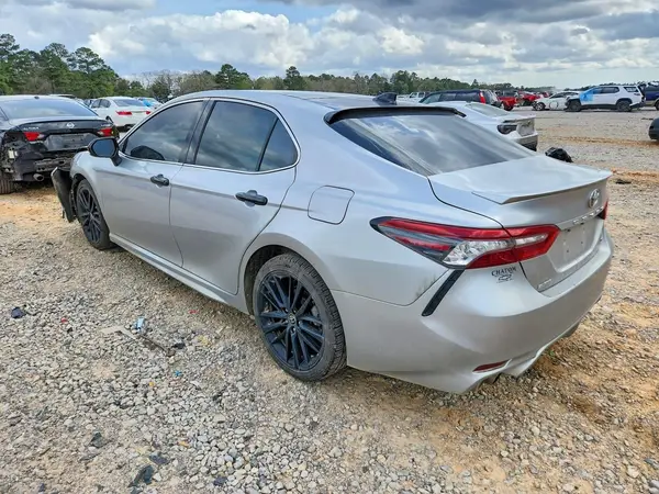 4T1K61AK2MU564322 2021 TOYOTA CAMRY - Image 2