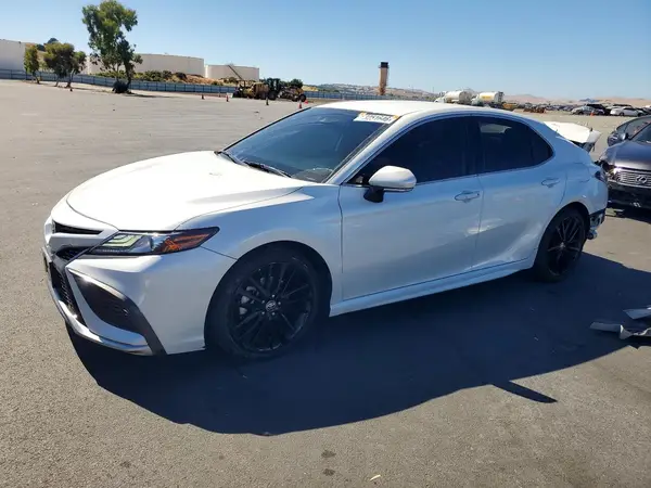 4T1K61AK2MU580293 2021 TOYOTA CAMRY - Image 1