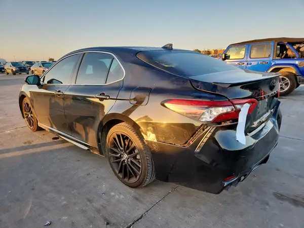 4T1K61AK2MU616614 2021 TOYOTA CAMRY - Image 2