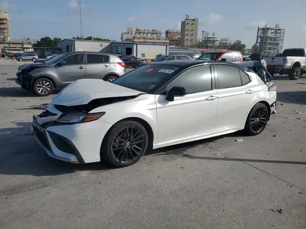 4T1K61AK2NU002096 2022 TOYOTA CAMRY - Image 1
