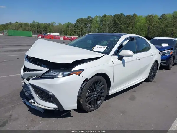 4T1K61AK2NU008089 2022 TOYOTA CAMRY - Image 2
