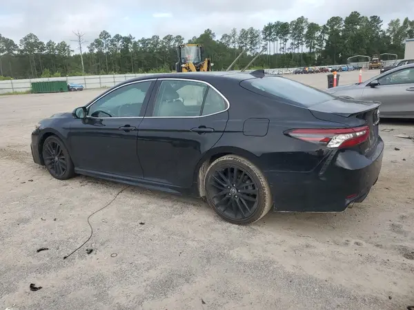 4T1K61AK2NU008593 2022 TOYOTA CAMRY - Image 2