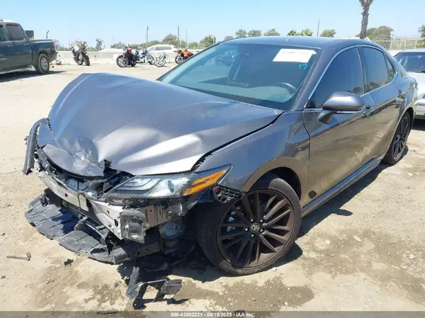 4T1K61AK2NU010408 2022 TOYOTA CAMRY - Image 2