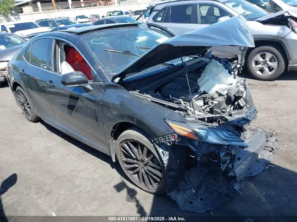 4T1K61AK2NU013518 2022 TOYOTA CAMRY - Image 1
