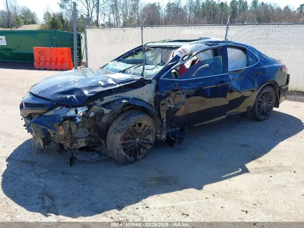 4T1K61AK2NU014488 2022 TOYOTA CAMRY - Image 2