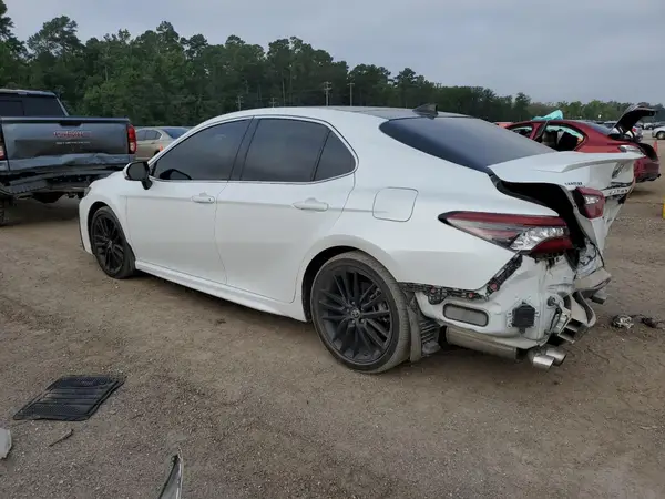 4T1K61AK2NU017486 2022 TOYOTA CAMRY - Image 2