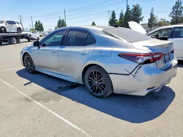 4T1K61AK2NU018279 2022 TOYOTA CAMRY - Image 2