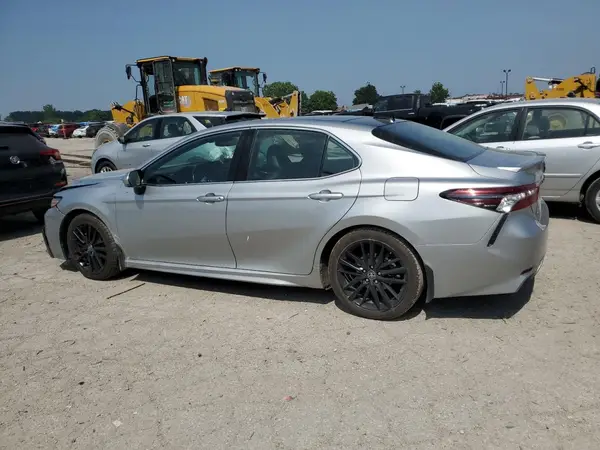 4T1K61AK2NU022266 2022 TOYOTA CAMRY - Image 2