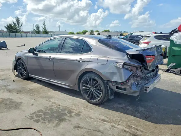 4T1K61AK2NU022350 2022 TOYOTA CAMRY - Image 2