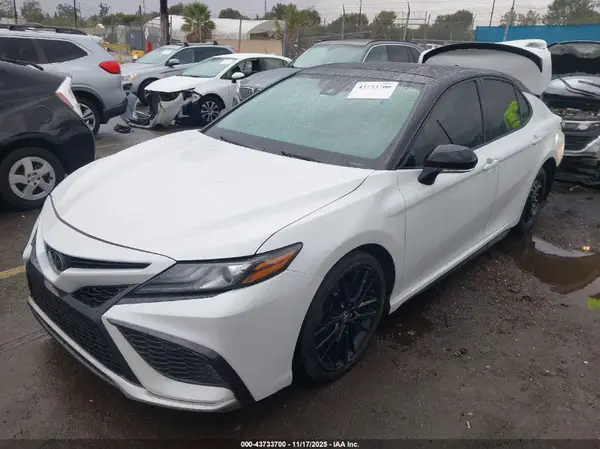 4T1K61AK2NU024311 2022 TOYOTA CAMRY - Image 2
