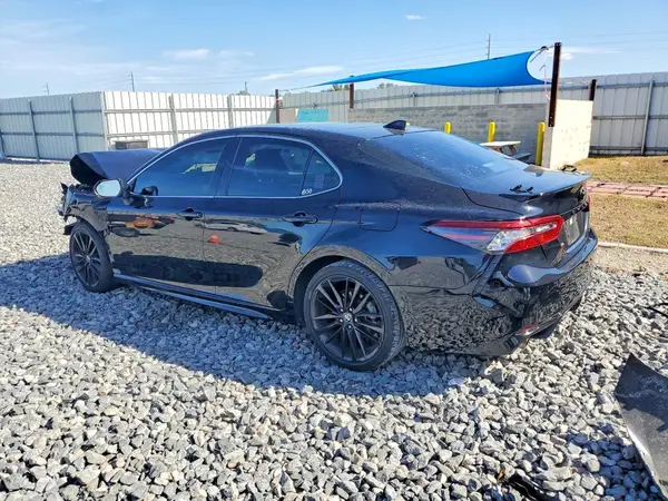 4T1K61AK2NU032764 2022 TOYOTA CAMRY - Image 2