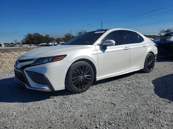 4T1K61AK2NU040203 2022 TOYOTA CAMRY - Image 1