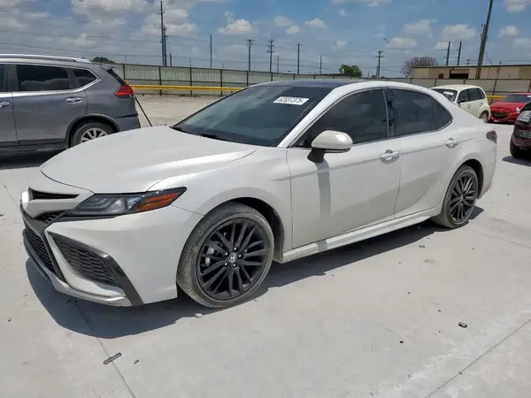 4T1K61AK2NU054974 2022 TOYOTA CAMRY - Image 1