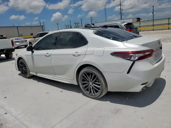 4T1K61AK2NU054974 2022 TOYOTA CAMRY - Image 2