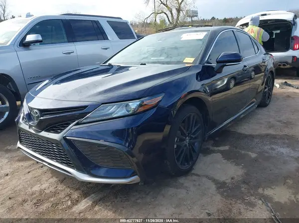 4T1K61AK2NU069085 2022 TOYOTA CAMRY - Image 2