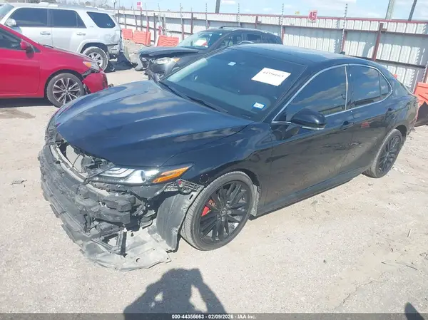 4T1K61AK2NU702944 2022 TOYOTA CAMRY - Image 2