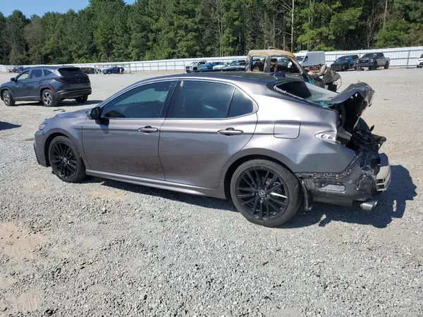 4T1K61AK2NU707609 2022 TOYOTA CAMRY - Image 2