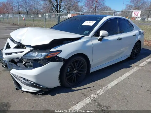 4T1K61AK2NU707996 2022 TOYOTA CAMRY - Image 2