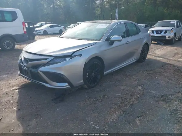 4T1K61AK2NU708064 2022 TOYOTA CAMRY - Image 2