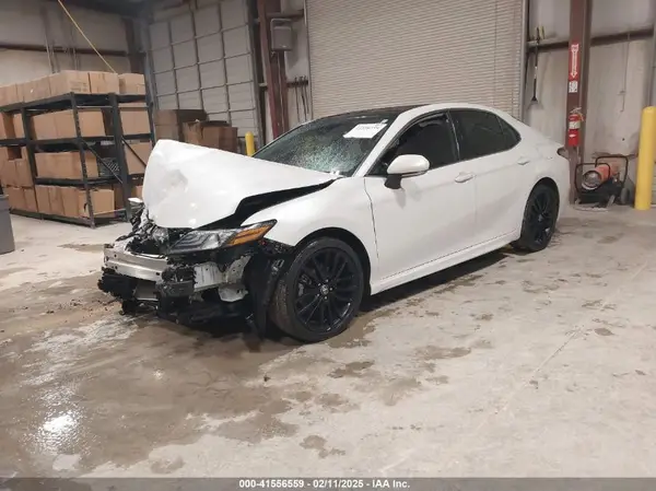 4T1K61AK2NU713488 2022 TOYOTA CAMRY - Image 2