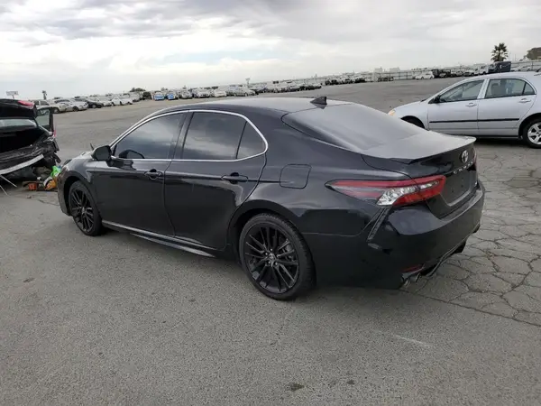 4T1K61AK2NU714978 2022 TOYOTA CAMRY - Image 2