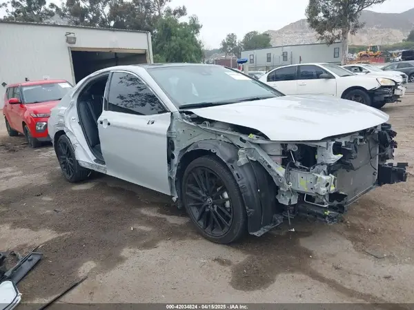 4T1K61AK2PU138084 2023 TOYOTA CAMRY - Image 1
