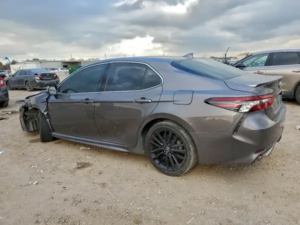 4T1K61AK2PU722601 2023 TOYOTA CAMRY - Image 2