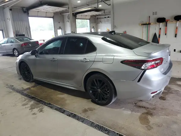 4T1K61AK2PU758448 2023 TOYOTA CAMRY - Image 2