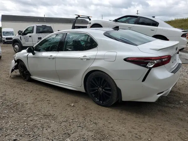 4T1K61AK2PU786069 2023 TOYOTA CAMRY - Image 2