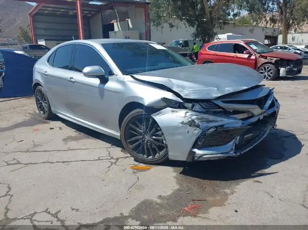 4T1K61AK2PU806076 2023 TOYOTA CAMRY - Image 1