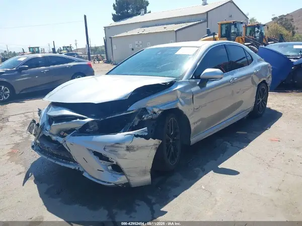 4T1K61AK2PU806076 2023 TOYOTA CAMRY - Image 2