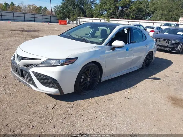 4T1K61AK2RU190818 2024 TOYOTA CAMRY - Image 2