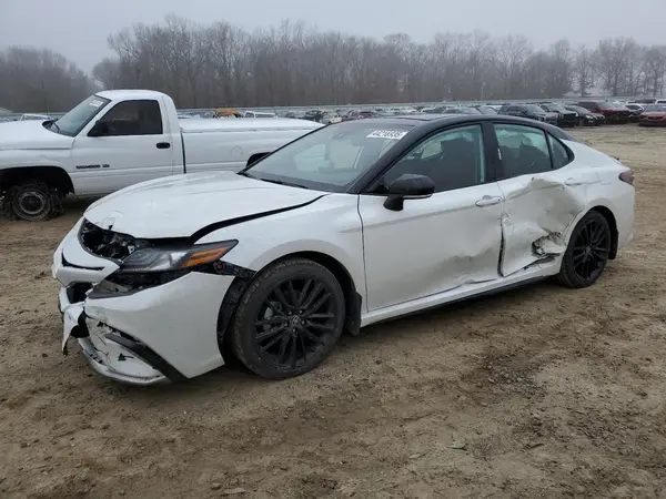 4T1K61AK2RU208847 2024 TOYOTA CAMRY - Image 1