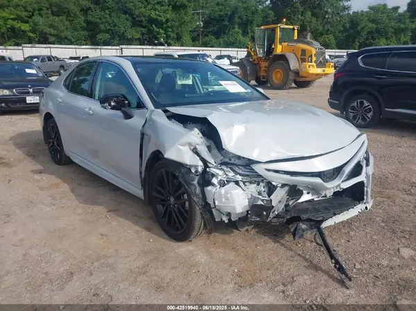 4T1K61AK2RU209996 2024 TOYOTA CAMRY - Image 1