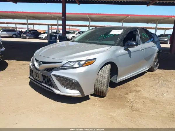 4T1K61AK2RU210811 2024 TOYOTA CAMRY - Image 2