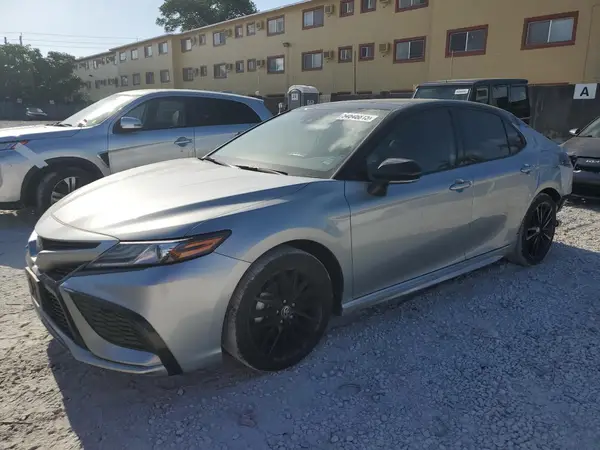 4T1K61AK2RU215586 2024 TOYOTA CAMRY - Image 1