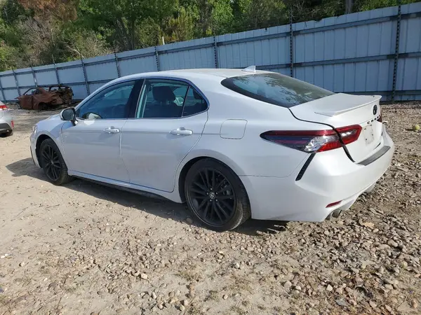 4T1K61AK2RU251424 2024 TOYOTA CAMRY - Image 2
